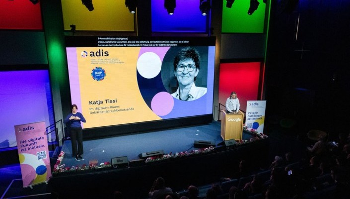 Podium und Moderator